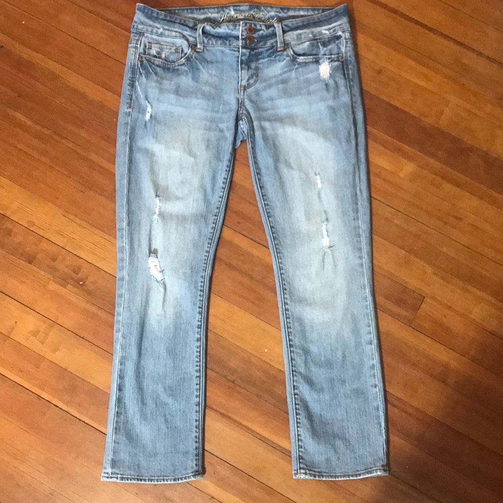 AE "Live Your Life" Light Wash Distressed Jeans